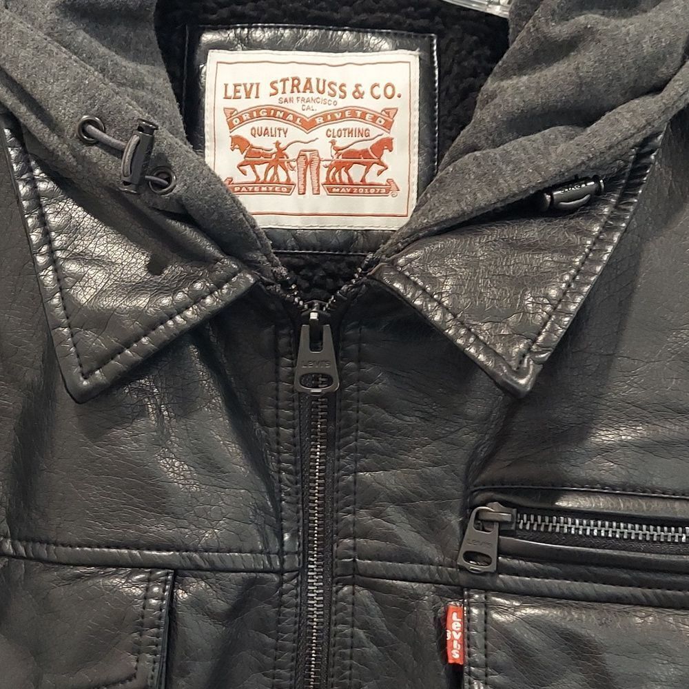 Levi’s Black Faux Leather Sherpa Hooded Bomber Jacket Sz XL - Picture 7 of 16